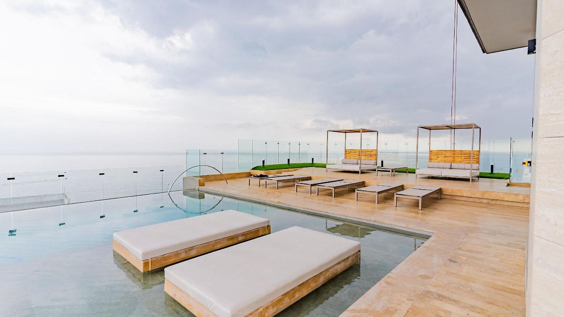 Apartamento U-go Vistas Al Mar Desde Murano Centro: Piscina, Jacuzzi Y Más