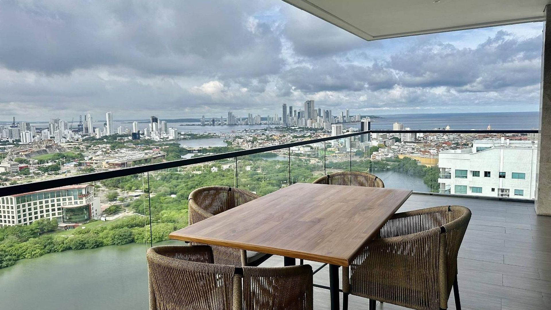 U-go Vistas Al Mar Desde Murano Centro: Piscina, Jacuzzi Y Más Apartamento Cartagena
